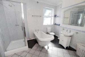 2 Bed in Mumbles oc-hh71