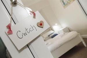 3 Bed in Mumbles oc-hh668