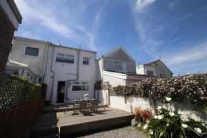 3 Bed in Mumbles oc-hh668