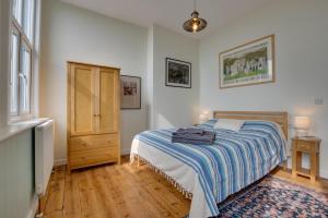 3 Bed in Aberystwyth oc-bow115