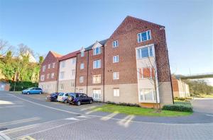2 Bed in Whitby oc-w1021