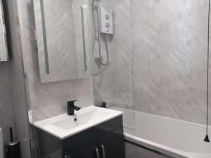 2 Bed in Gower oc-hh919