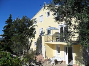 Apartment Apartment 3 - Loft by Interhome