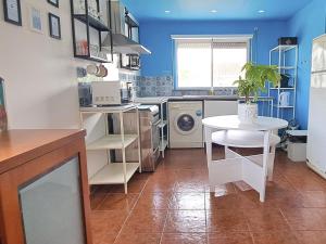 Apartment Haus Roda - Ferienwohnung in Praia Areia Branca by Interhome