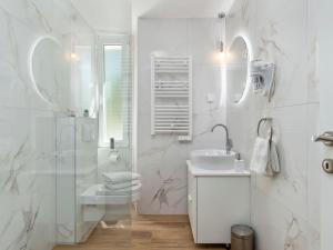 Apartment Wohnung InCenter Wohnung 2 by Interhome