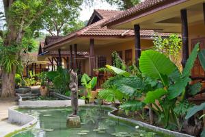 Lanta White Rock Resort