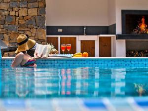 Holiday Home Villa Mosor mit beheiztem Salzwasserpool und Sauna by Interhome