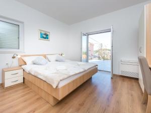 Apartment Ferienwohnungen Rilovic - Wohnung A1 by Interhome