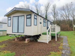 Caravan number 77