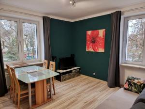 Vibrant Mokotow Apartment Warsaw by Noclegi Renters