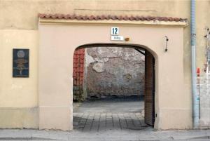 Happy Inn Lux apartment, self Check, parking, Tilto str