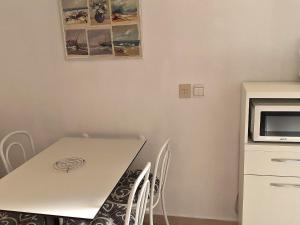 Apartment Wohnung mit Balkon und Meerblick in Strandnähe by Interhome