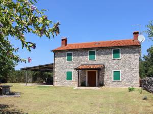 Holiday Home Das Haus im Wald by Interhome