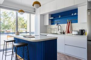 Modern Luxury 2BR|Park View & Balcony