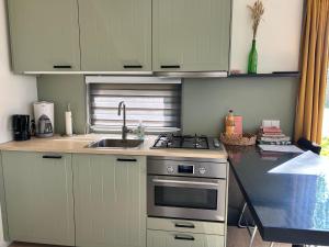 Holiday Home Winziges Sonnenhaus by Interhome