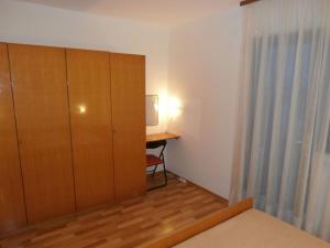 Apartment Wohnung mit Balkon und Meerblick by Interhome