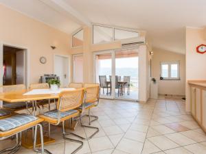 Apartment Petra by Interhome