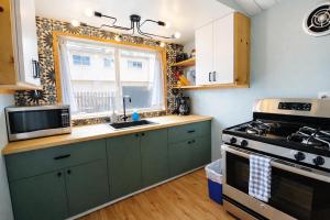 Idyllic 1BR APT in Ocean Beach