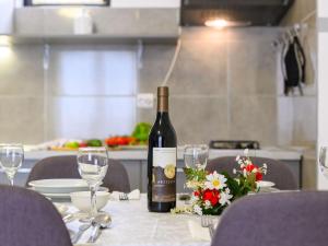 Apartment Stilvoll eingerichtete Ferienwohnung 4 by Interhome