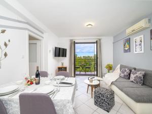 Apartment Stilvoll eingerichtete Ferienwohnung 4 by Interhome