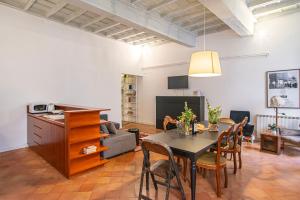 Prestigious Apartment by Navona