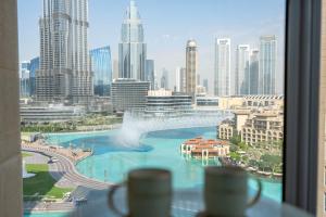 Luxury 2BR Superior Apartment with Full Burj Khalifa and Dubai Mall Dancing Fountain View, Royal Tiffany