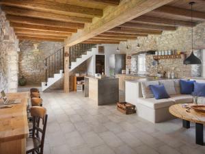 Holiday Home Villa Flavia Traditionelles Steinhaus mit Pool by Interhome