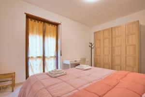 Davide Host Casa Pirandello 3 min Metro