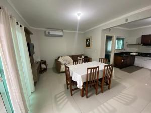 Lindo apartamento em umas das mais belas praias do litoral catarinense