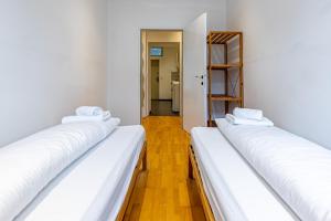 Brown Stag Apartments by JR City Apartments