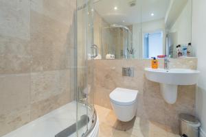 Spacious, period flat in central location with patio