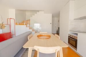 Trindade Premium by Hosty