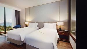 Golden Reef Hotel Bayview