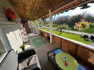 An excursion in Paradise