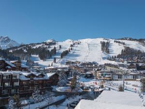 Appartement luxueux avec spa et navette à Courchevel 1850 - FR-1-830-6