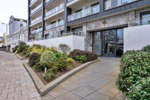 Finest Retreats - Plymouth Residence