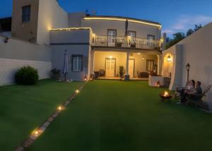 Luxar Suites and Apartments img38