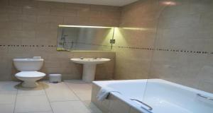 Southcrest Manor Hotel, Best Western Signature Collection