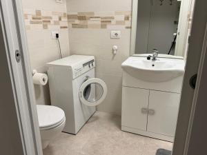 Studio apartment near the lake