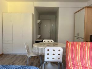 Studio apartment near the lake