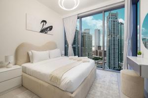 Marina High-Floor Premium Luxury Stay at LIV Marina for up to 9 Guests with Marina Views and Exceptional Amenities