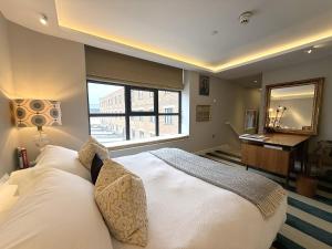Boutique 2-Bed Luxury Apartment