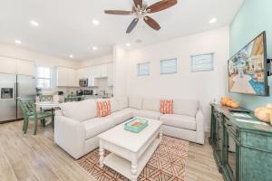 Salt Water Cottage Near Disney With Margaritaville Resort & Island H2O Access - 8012Dr