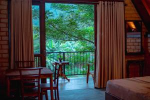 Rainforest Royal Heritage