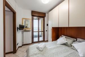 Curiel 194, SmartStay - Appartamento - Ospedale Humanitas, Fiordaliso, Forum Assago