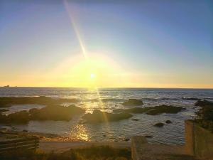 Ocean Whisper Room 6 minutes away from the beach