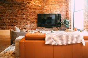 Charming Historic Epic 2BR Apartment DT Halifax