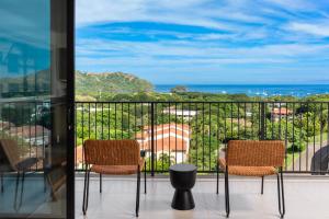 Costa Azul Condo, Ocean View & Beach Club