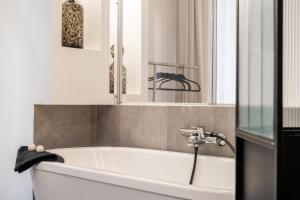 Hyper centre Cannes - 2 pièces avec balcon - 4 couchages