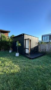 Tiny House 30 meters from the Sea on Cliffs